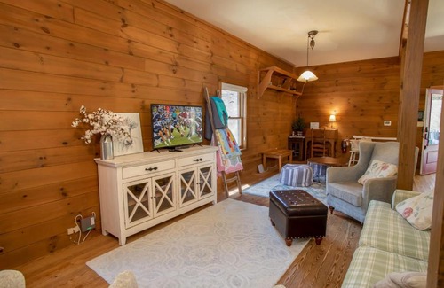 Apple Ridge Casa | Happy Apple