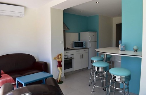 Grabels Casa | APARTAMENTO VINTAGE EN UNA PROPIEDAD DE 2 HECTÁREAS CERCA DE LA PISCINA MONTPELLIER