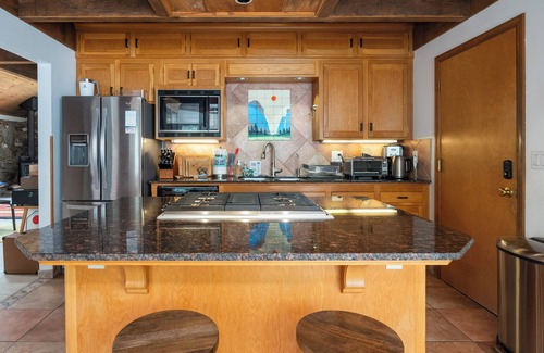 Wishon Casa | Happy Days Retreat | Private Pool and Tranquil Creek