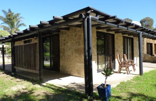 Margaret River Casa | Happy Dogs Cottage Margaret River