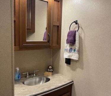 River Ranch Otro | Happy Glampers two bathroom w/golf cart