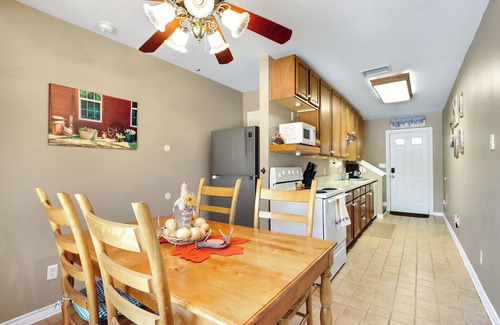 Wimberley Casa | Happy Hideaway I Hot tub, stargazing!