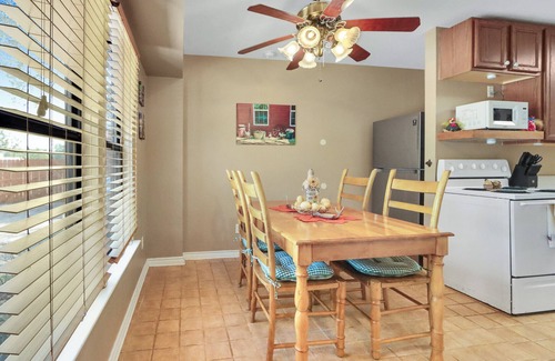 Wimberley Casa | Happy Hideaway I Hot tub, stargazing!