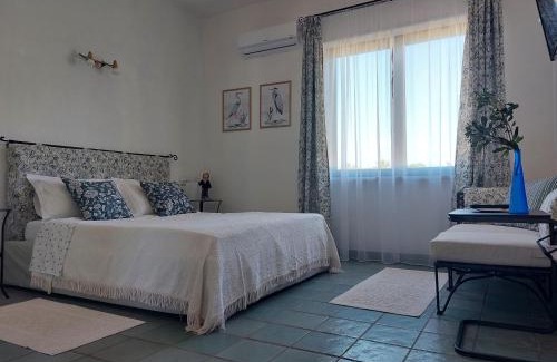 Maddalenedda Apartamento | Happy Holiday Apartment 157 sq m near the sea