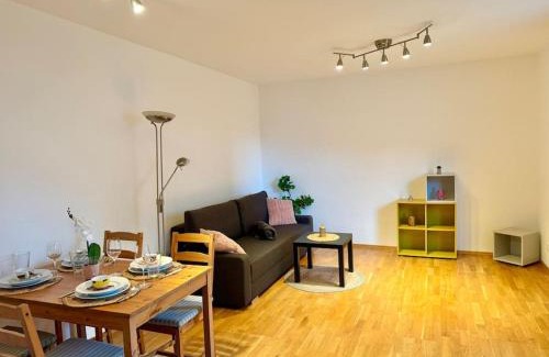 Schwechat Apartamento | Happy Home near Airport with Free Parking