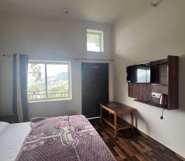 Chamba Casa | Happy Homestay And Rooftop cafe