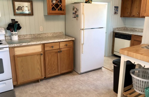 Avon Casa | Happy Ours Too, Soundside 3 bed, hot tub, pool & tennis pass, Avon Village