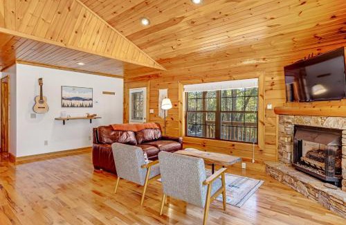 Bryson City Casa | Happy Top Hideaway
