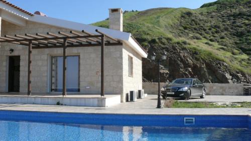 Pomos Villa | Happy Trails Pomos Panoramic Villa