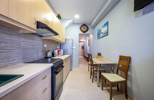 Kos Apartamento | Harbor Harmony Hideout 1min to Beach