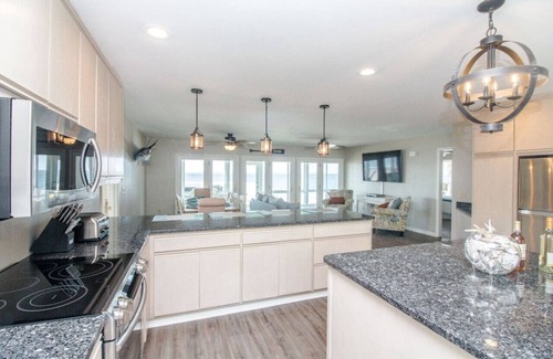Beachwalk Casa | Harbor Point Ocean Front Beach Estate
