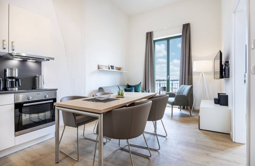 Wismar Apartamento | Harbor residence with gallery bedroom, roof terrace and unique harbor view