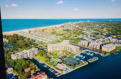 Siesta Key Apartamento | Harbor Towers Yacht and Racquet Club on Siesta Key
