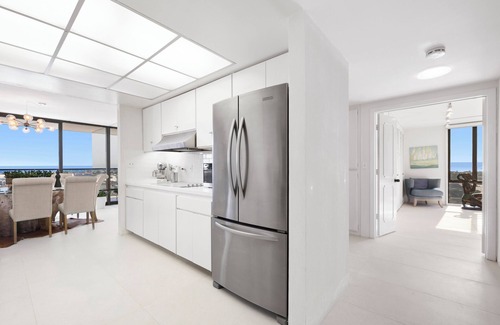West Newport Condominio | Harbor View and Channel View Condo-Ocean Views, steps to Lido Village