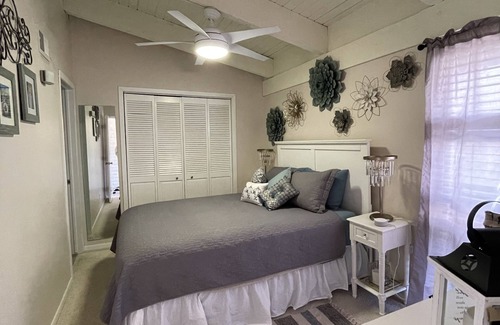 Clear Lake Condominio | *HARBOR VIEW* COZY 1 BEDROOM CONDO WITH LOFT INDOOR/OUTDOOR POOL/HOTUB