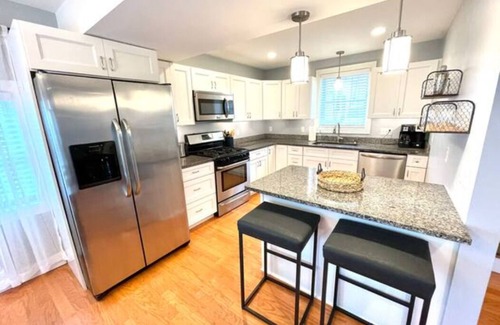 Kittery Casa | Harbor Vista House⚓️ 3rd FLR deck,Walk to Portsmouth