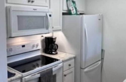 Clear Lake Condominio | Harper's Condo #303