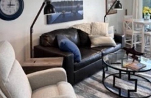 Clear Lake Condominio | Harper's Condo #303