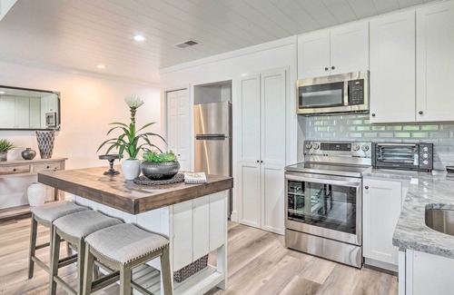 Shelter Cove Condominio | Harborfront Hilton Head Condo with Sunset Views!