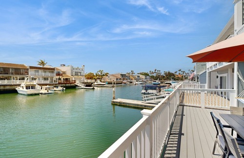 Channel Islands Casa | Harborside home in Oxnard with short walk to beach - bring your boat