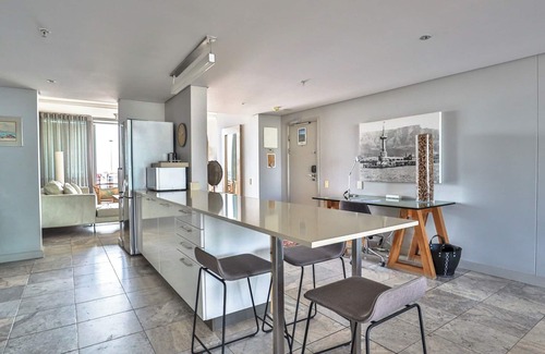 Victoria and Alfred Waterfront Apartamento | Harbour Bridge 417 by CTHA