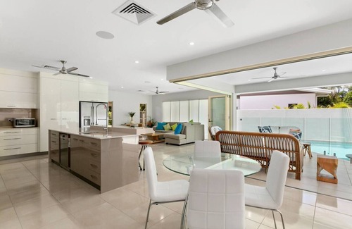 Trinity Park Villa | Harbour Drive Luxury in Bluewater Estate