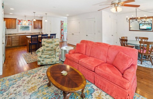 Colington Harbour Casa | Harbour Haven*Community: Pool, Boat Ramp, Tennis