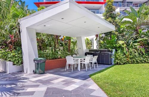 Biggera Waters Hotel | Harbour Quays Apartments