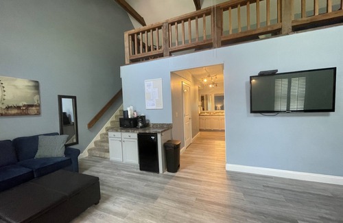Put-in-Bay Casa | Harbour Square Suites
