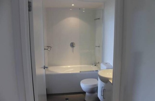 Biggera Waters Apartamento | Harbour Town - Mistral (FREE CAR SPACE & WIFI)