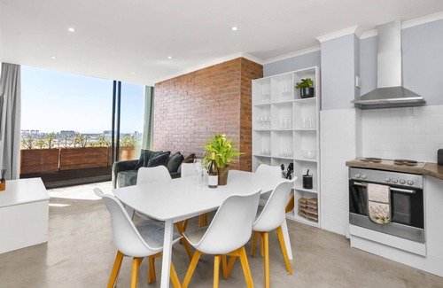 Cape Town Apartamento | Harbour View Stylish Woodstock Apartment w Balcony