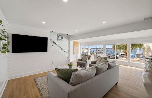 Upper Grand Lagoon Casa | Harbour Villa 4219