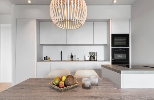 List Apartamento | Harbourview Suite – Sea View,Infrared Shower, EthanolFireplace, WineRefrigerator