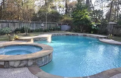 Alden Bridge Casa | Hard to find single story with fabulous Pool/Spa & Pebbled Patio on oversized.