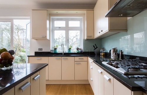 Brondesbury Park Apartamento | Hardinge Road by onefinestay