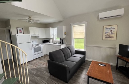 Shediac Cabaña | Hardy's Parlee Beach Chalet #14