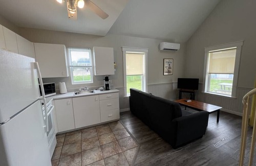 Shediac Cabaña | Hardy's Parlee Beach Chalet #14