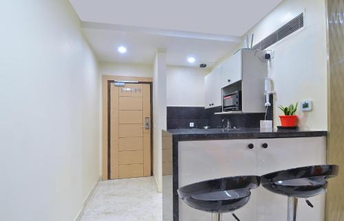Paharganj Cama Y Desayuno | Hari Homes - Just a min walk from New Delhi Railway Station