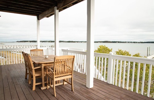 Oak Hammock Casa | Harkers Hideaway - Waterfront Home with Private Dock & Private Beach