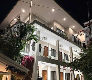 Basdiot Complejo | HARMAN SUITES Moalboal
