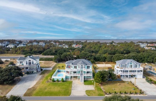 Monteray Shores Casa | Harmankaya by Luxstayusa: Renovated Luxury in Corolla w/ Pool, Views & Game Room