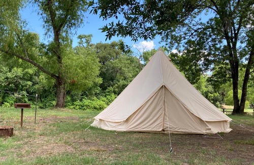 Huntsville Otro | Harmon Creek Marina and Campground Glamping Tent