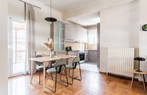 Exarhia Apartamento | Harmonious 2BR Apartment in Exarchia