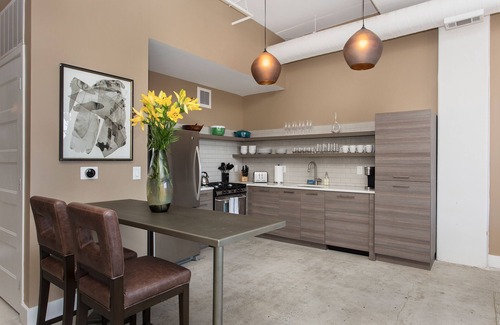 Old Fourth Ward Apartamento | Harmonious Haven by Atlanta Luxury Rentals