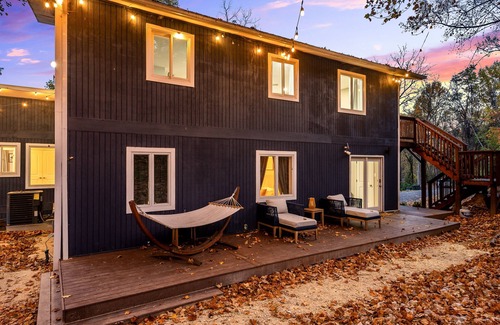 Front Royal Casa | Harmony Ridge Hideaway: 10 acre mountain retreat w/hot tub and sauna