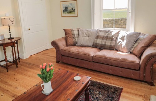 Hallington Cabaña | HARNHAM HALL COTTAGE, family friendly, with open fire in Ponteland