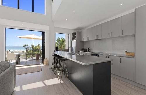 Langs Beach Cabaña | Harnifin - Langs Beach Holiday Home
