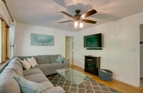 Kabletown Casa | Harpers Ferry Cabin - Walk to Private Lake!