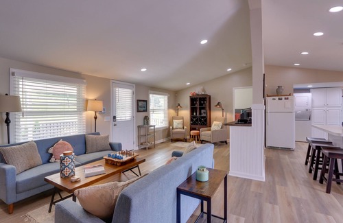 Millville Casa | Harpers Ferry Home w/ Private Pool & Hot Tub!