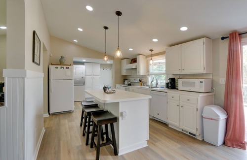 Millville Casa | Harpers Ferry Home w/ Private Pool & Hot Tub!